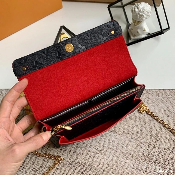 WIS VUITTON LOUIS WALLET VAVIN CHAIN 1031